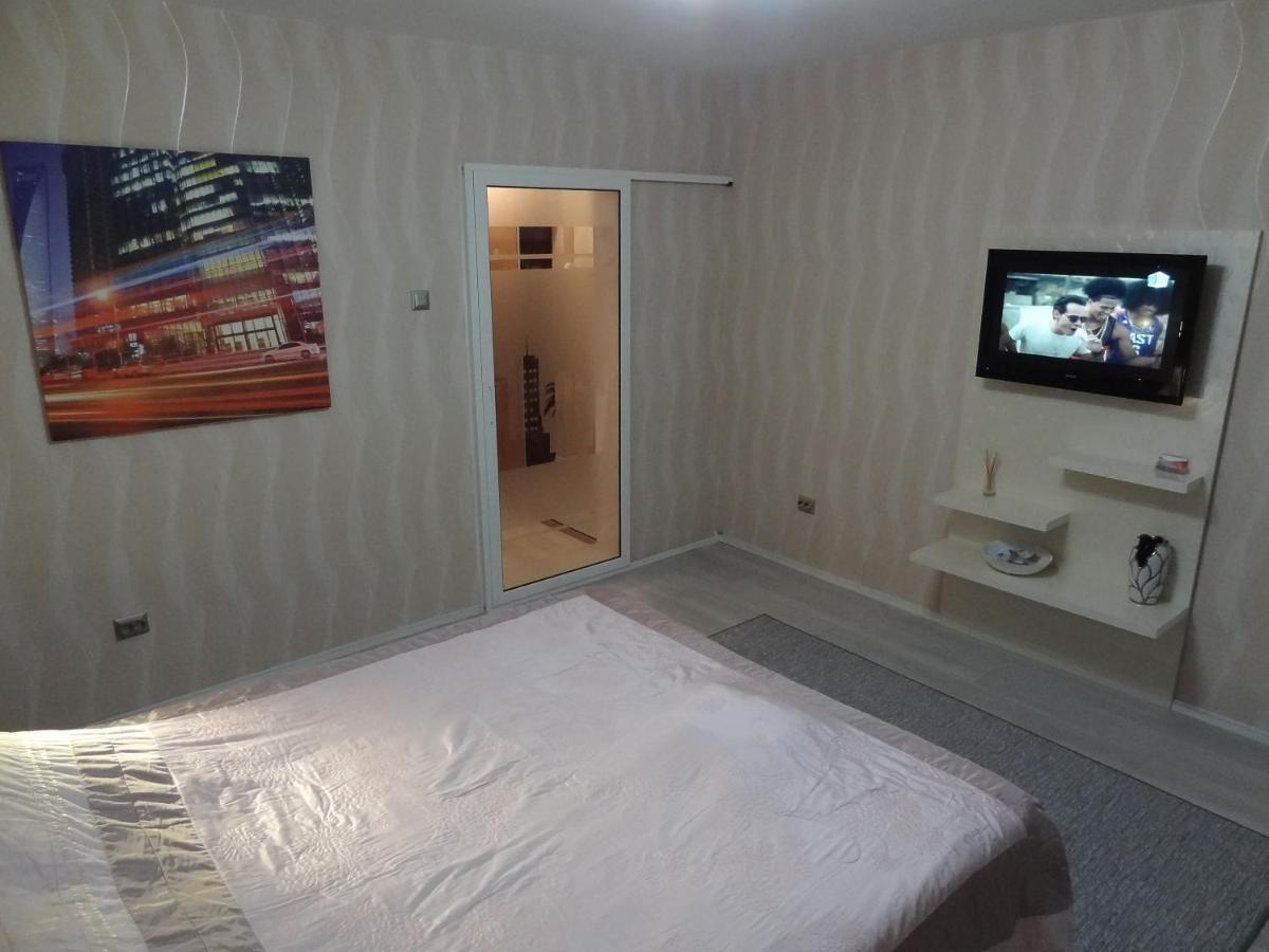Lvc,Lac & Nyc Apartshotel Faleza Galaţi Exteriör bild