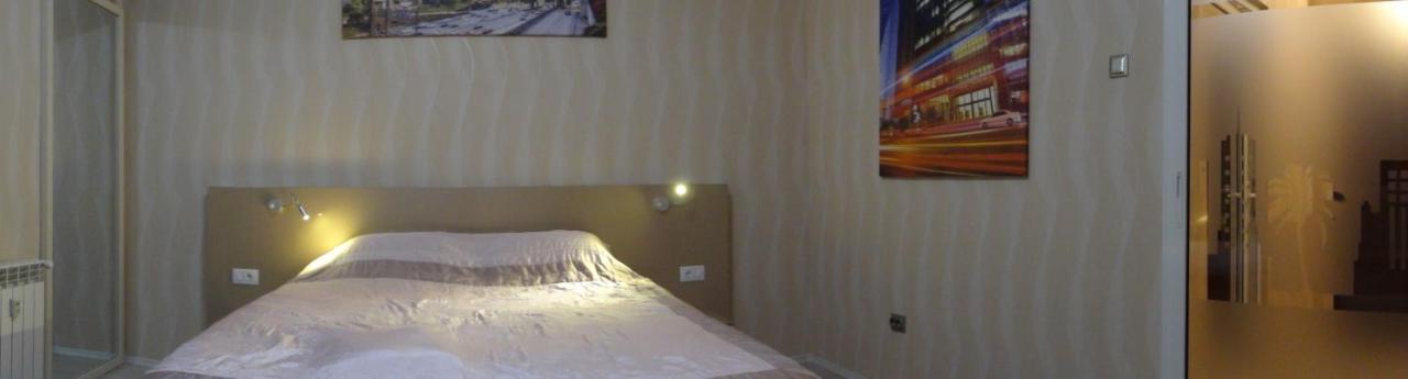 Lvc,Lac & Nyc Apartshotel Faleza Galaţi Exteriör bild