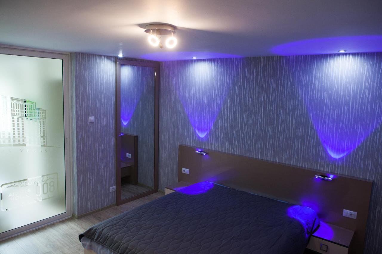 Lvc,Lac & Nyc Apartshotel Faleza Galaţi Exteriör bild
