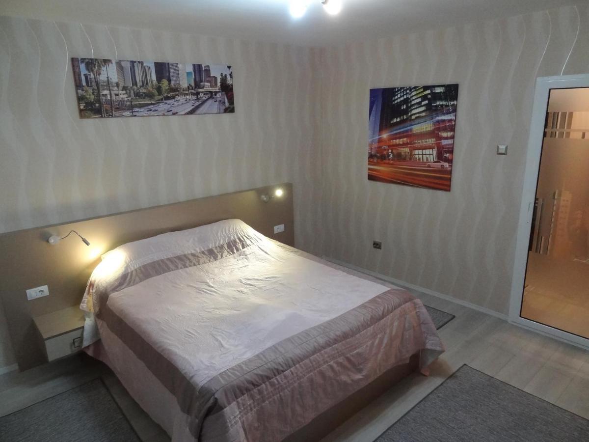 Lvc,Lac & Nyc Apartshotel Faleza Galaţi Exteriör bild
