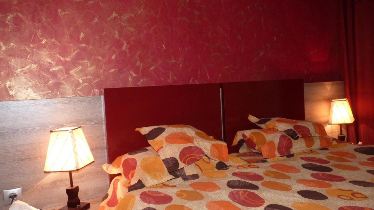 Lvc,Lac & Nyc Apartshotel Faleza Galaţi Exteriör bild
