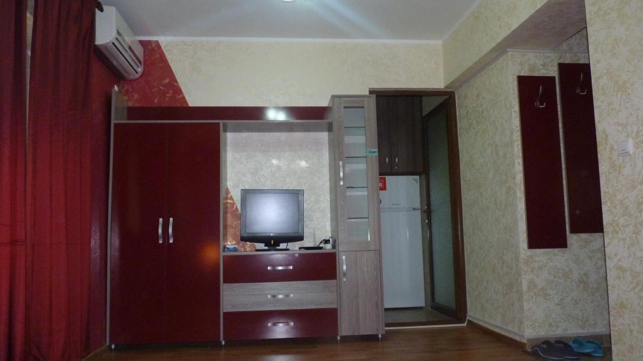 Lvc,Lac & Nyc Apartshotel Faleza Galaţi Exteriör bild